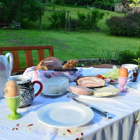 Dobra V Dobre Деревянный коттедж